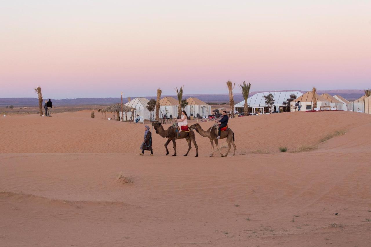 מרזאוגה Nomadica Desert Camp מראה חיצוני תמונה